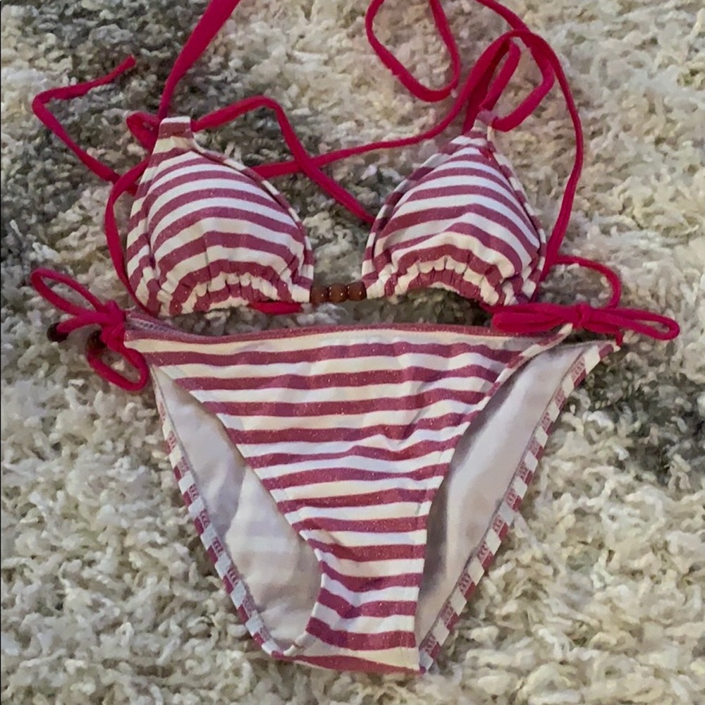 Bathing suit